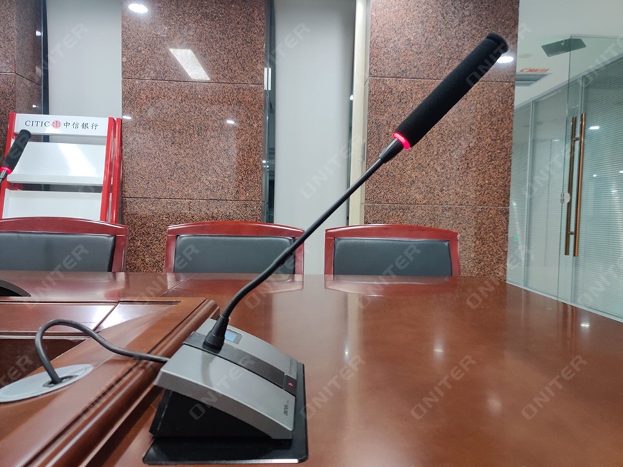 ONITER手拉手话筒侧拍 ONITER手拉手话筒侧拍