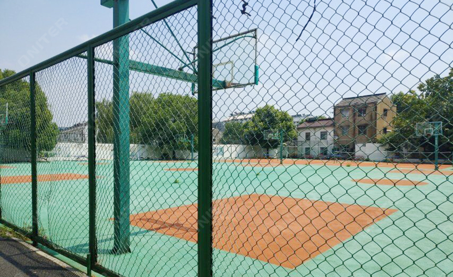 4、浙江省湖州市练市中学篮球场.jpg 4、浙江省湖州市练市中学篮球场.jpg