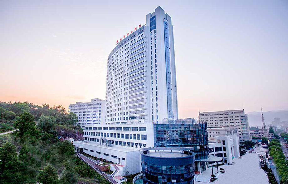 1、丽水市中心医院大楼.jpg