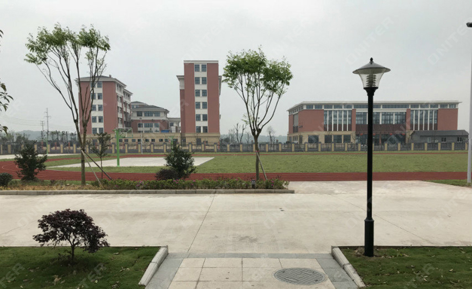 第二小学运动场.jpg