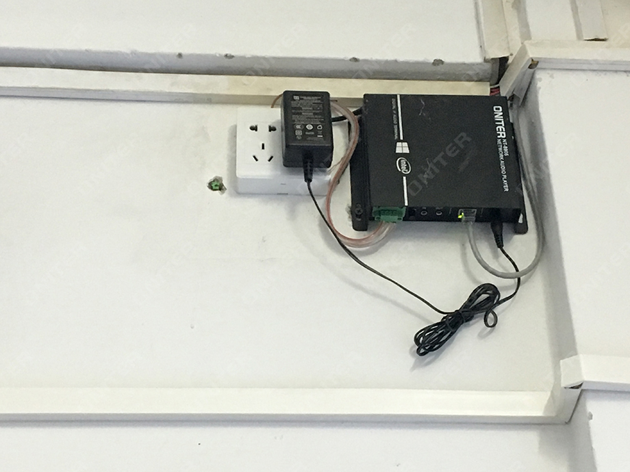 第一中学ONITER教室壁挂终端解码器.jpg 第一中学ONITER教室壁挂终端解码器.jpg