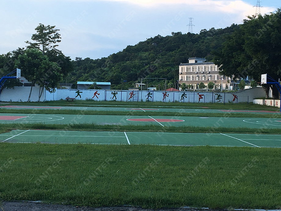 第一中学运动场.jpg 第一中学运动场.jpg