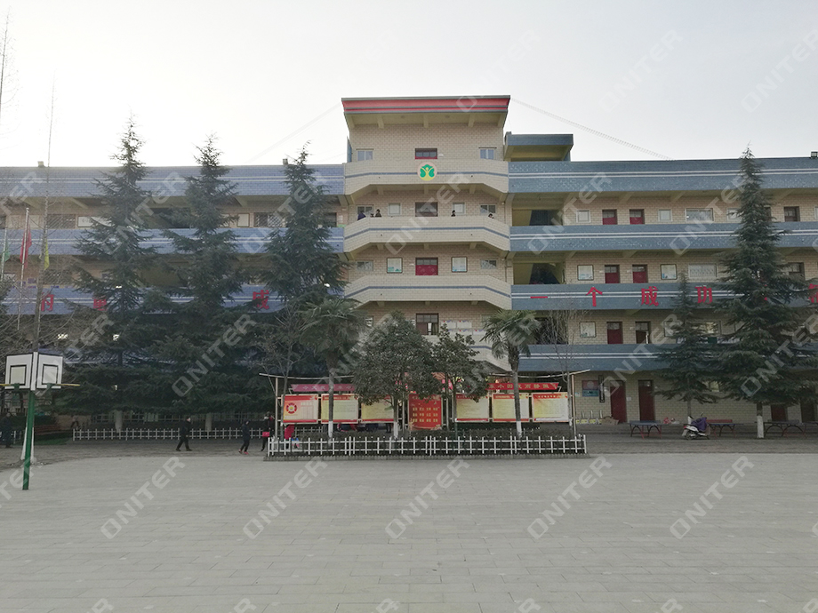 陇南市成县东街小学校园环境1-1.jpg