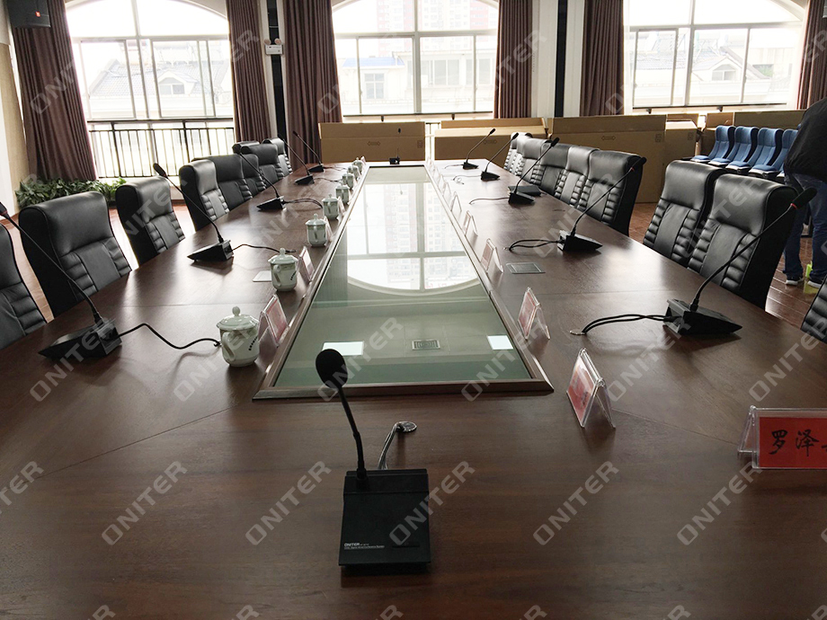 会议室--手拉手.jpg 会议室--手拉手.jpg