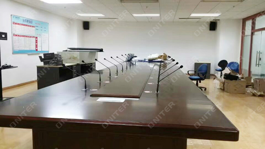 青岛建设银行市南支行-会议桌3.jpg 青岛建设银行市南支行-会议桌3.jpg