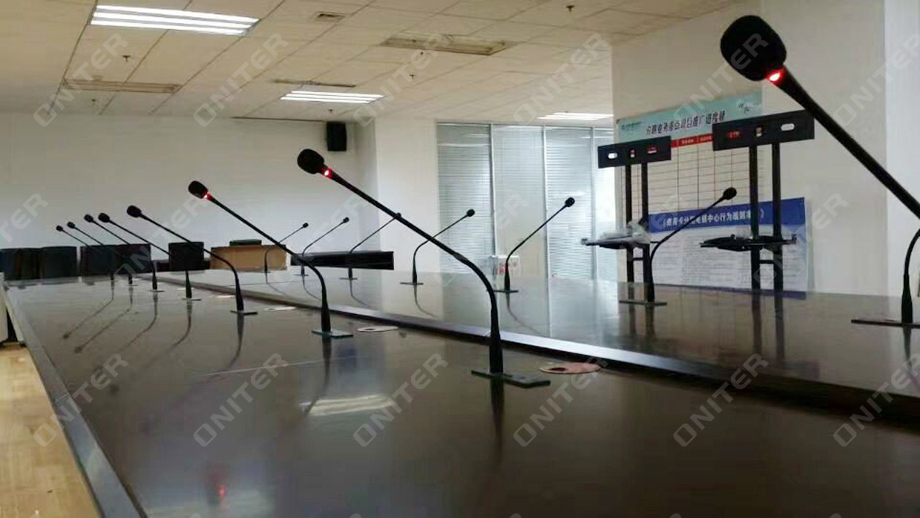 青岛建设银行市南支行-会议桌2.jpg 青岛建设银行市南支行-会议桌2.jpg