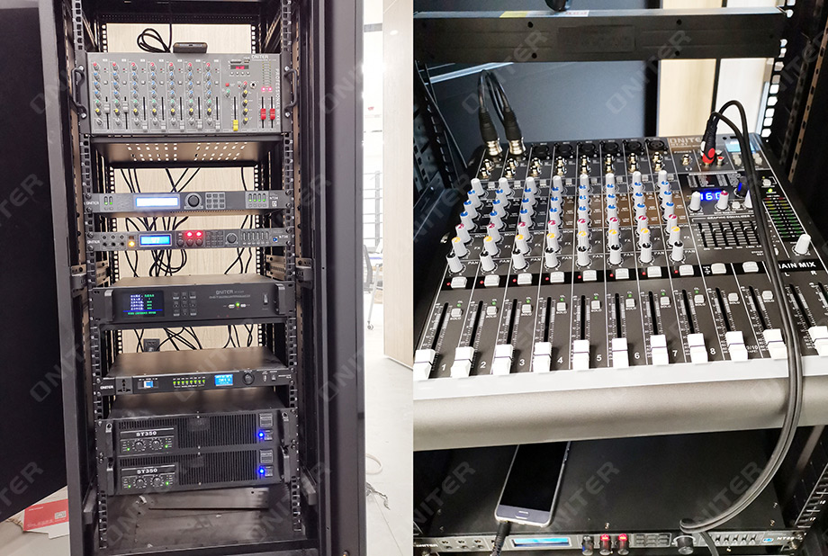 ONITER调音台和其他设备机柜.jpg
