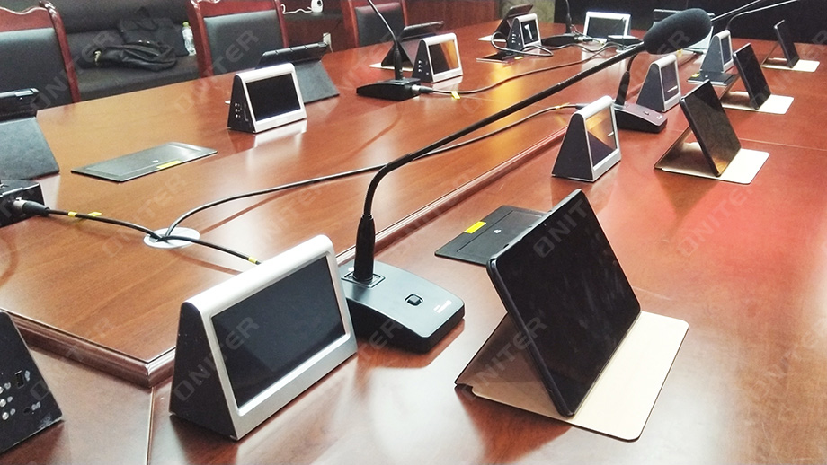 电子桌牌和平板式无纸化