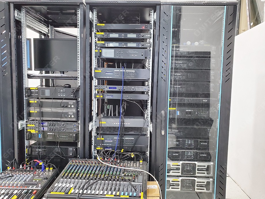 无纸化会议系统设备机柜