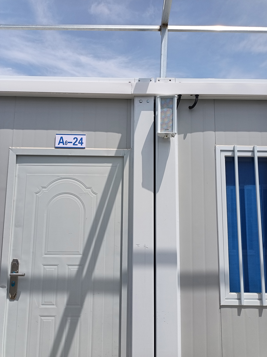 ONITER音柱实拍.jpg ONITER音柱实拍.jpg