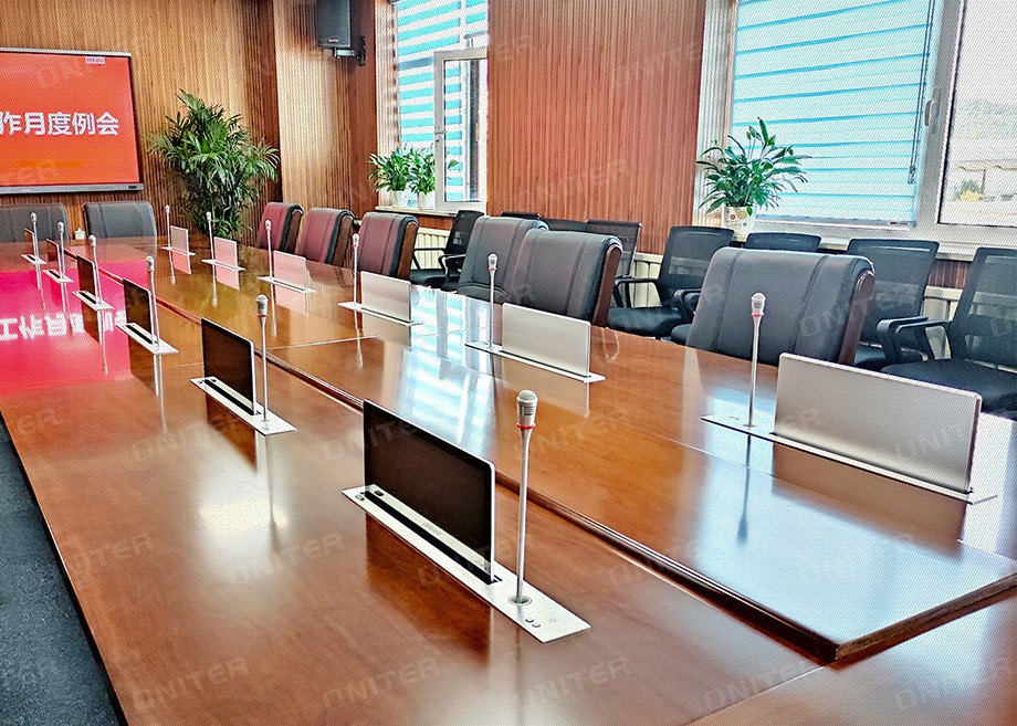 辽宁庄河核电有限公司会议室-ONITER无纸化会议系统实拍-2.jpg