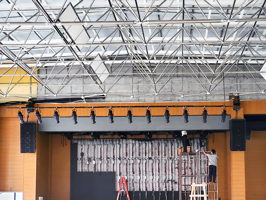 ONITER线阵列扬声器系统应用实拍-4.jpg ONITER线阵列扬声器系统应用实拍-4.jpg