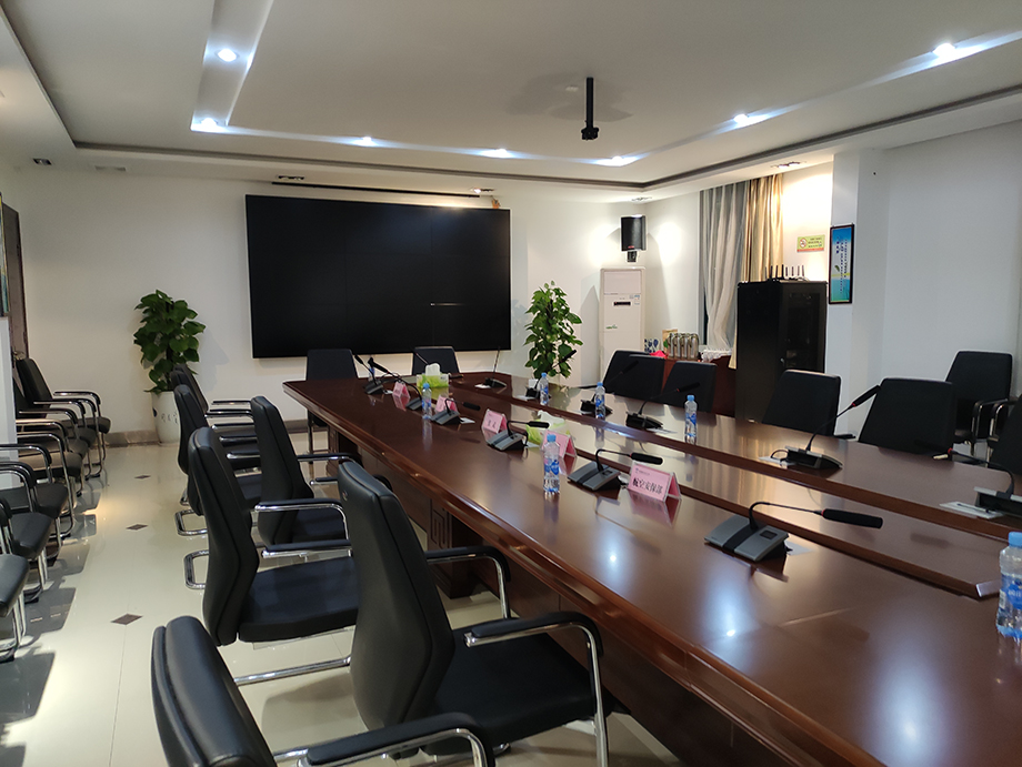 中会议室图.jpg